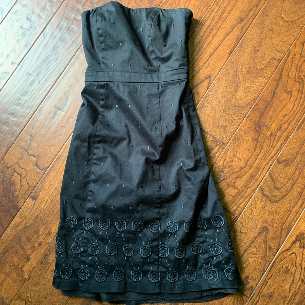 Ann Taylor Black Strapless embroidery dots Dress size 0